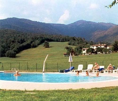 Hotel Colomber Gardone Riviera Buitenkant foto