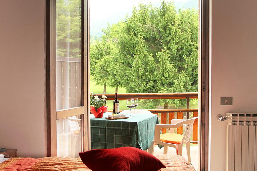 Hotel Colomber Gardone Riviera Buitenkant foto